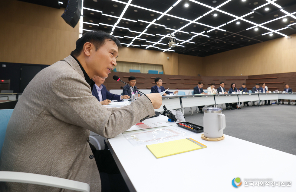 (사진)교육지원청 행정국(과)장 협의회 현장 사진 