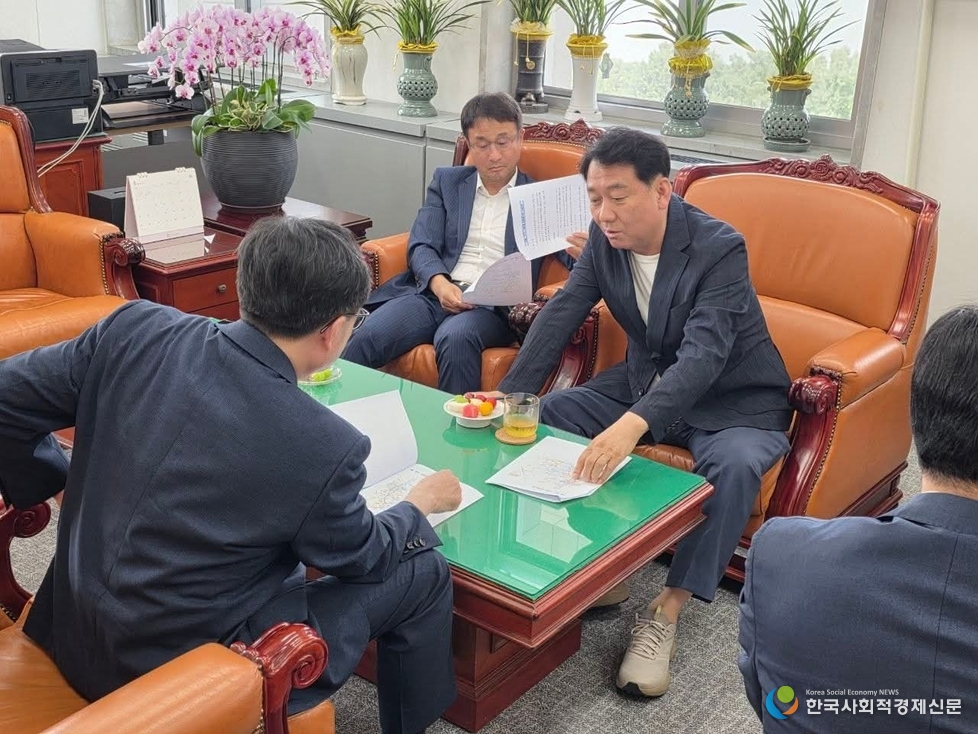 (사진)이광재 성남시 분당갑 지역위원장 지하철 8호선 연장 사업 논의 
