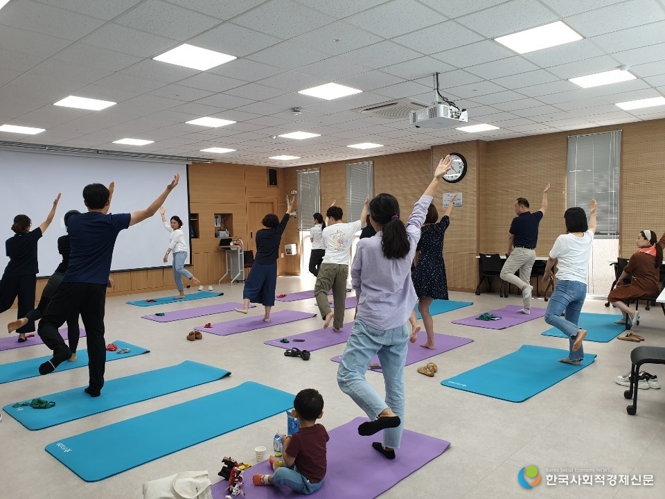 (사진)쿠미의 지역사회 건강관리 프로그램 
