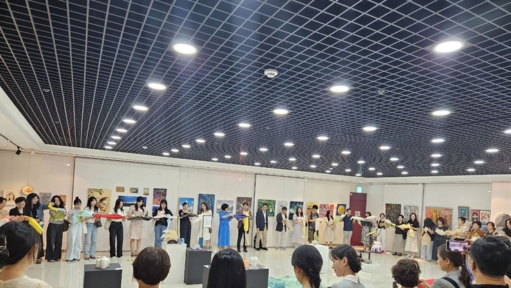 교사와 학생이 함께 만든 예술, 공존과 다양성 담다