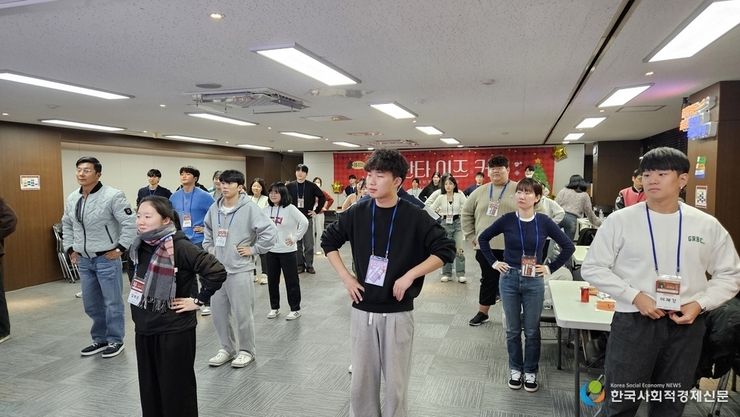 크리스마스 동심 지킨다…송파에 뜬 ‘MZ산타들’