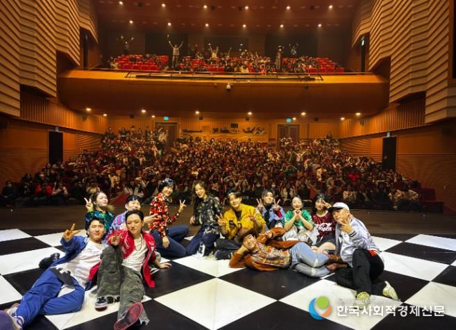 함양문화예술회관, K-POP 댄스 뮤지컬 ‘문나이트’ 성황리 개최