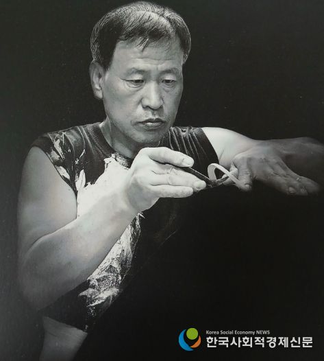 여주시, 2025년 여주시 도예명장에 신동문 작가 선정