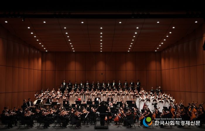 당진문화재단·당진시충남합창단이 함께하는 '2025 송년음악회' 성료