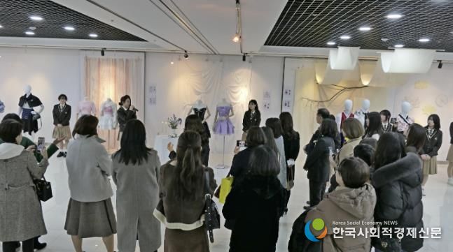 수원시 팔달구 매향여자정보고등학교 패션산업디자인과, 제1회 작품 전시회 열어